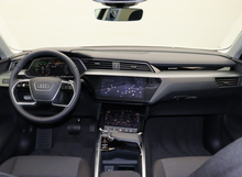 Audi Q8 advanced 50 e-tron quattro