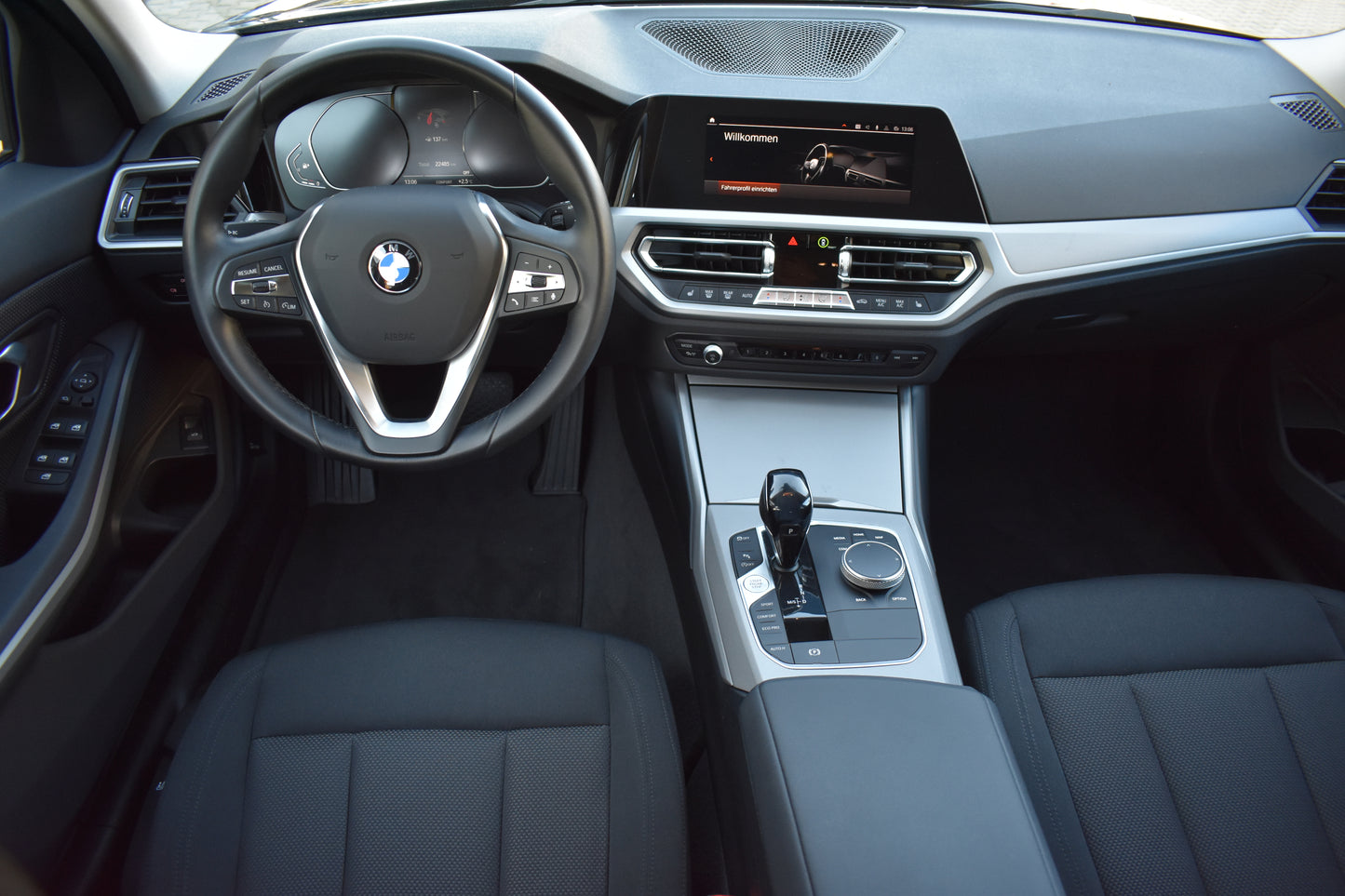 BMW 318i Touring Advantage